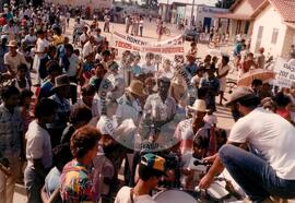 Manifestação 1º de Maio (Teixeira de Freitas-BA, 01 mai. 1987) [fotografia] / Fotógrafo(a) : [sem autoria]. -- Ref.: BR-SPMST_MST-SN-CIN_AMP_000503-002891-AMT.
