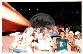 Semana Nacional de Cultura Brasileira e Reforma Agrária (Rio de Janeiro-RJ, 18 mar. 2002) [fotografia] / Fotógrafo(a) : João Laet. -- Ref.: BR-SPMST_MST-SN-CIN_AMP_001818-013491-NDT.