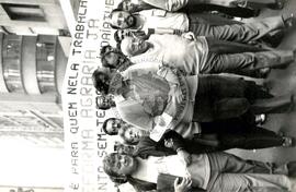 Manifestação Dia do Trabalhador Rural (São Paulo (Estado), 25 jul. 1986) [fotografia] / Fotógrafo(a) : Regina Vilela. -- Ref.: BR-SPMST_MST-SN-CIN_AMP_000369-001779-AMT.