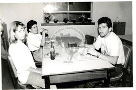 Diolinda (Brasil, [data n/d]) [fotografia] / Fotógrafo(a) : André Villaron ; Douglas Mansur ; Sérgio Santos. -- Ref.: BR-SPMST_MST-SN-CIN_AMP_001200-010305-LID.