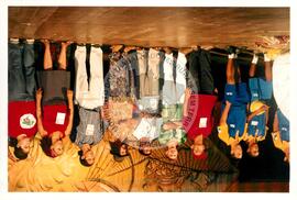 Semana Nacional de Cultura Brasileira e Reforma Agrária (Rio de Janeiro-RJ, 18 mar. 2002) [fotografia] / Fotógrafo(a) : Luciney Martins. -- Ref.: BR-SPMST_MST-SN-CIN_AMP_001815-013321-NDT.