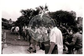 Greve Geral (São Paulo (Estado), 14 mar. 1989) [fotografia] / Fotógrafo(a) : Roberto Parizotti. -- Ref.: BR-SPMST_MST-SN-CIN_AMP_000374-001953-AMT.