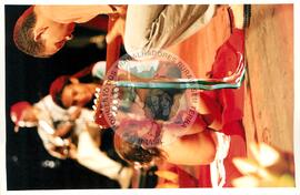 Semana Nacional de Cultura Brasileira e Reforma Agrária (Rio de Janeiro-RJ, 18 mar. 2002) [fotografia] / Fotógrafo(a) : Luciney Martins. -- Ref.: BR-SPMST_MST-SN-CIN_AMP_001812-013173-NDT.