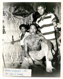 Velório, cortejo e enterro de vítimas do massacre de Eldorado dos Carajás (Brasil, [sem data]) [fotografia] / Fotógrafo(a) : Arquivo MST ; João Ripper. -- Ref.: BR-SPMST_MST-SN-CIN_AMP_001792-012970-VPP.