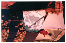 Semana Nacional de Cultura Brasileira e Reforma Agrária (Rio de Janeiro-RJ, 18 mar. 2002) [fotografia] / Fotógrafo(a) : João Laet. -- Ref.: BR-SPMST_MST-SN-CIN_AMP_001810-013040-NDT.