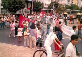 Passeata dos Servidores Públicos (Goiás, 11 jul.) [fotografia] / Fotógrafo(a) : Reginaldo Pacheco. -- Ref.: BR-SPMST_MST-SN-CIN_AMP_000598-003439-AMT.
