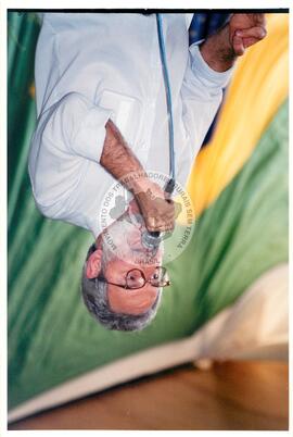 Chegada da Marcha Popular à Brasília (Brasília-DF, 07 out. 1999) [fotografia] / Fotógrafo(a) : Douglas Mansur. -- Ref.: BR-SPMST_MST-SN-CIN_AMP_001395-010955-MAC.