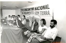 Encontro Nacional, 7o (Salvador-BA, dez. 1992) [fotografia] / Fotógrafo(a) : Douglas Mansur. -- Ref.: BR-SPMST_MST-SN-CIN_AMP_000994-007784-ENC.