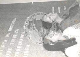 Lúcia e Lenaid [Brasil, Comissão Pró-Índio] (Brasil, [sem data]) [fotografia] / Fotógrafo(a) : Juan Pezzuto. -- Ref.: BR-SPMST_MST-SN-CIN_AMP_001619-012289-PER.