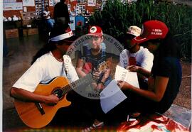 ENERA- Encontro Nacional de Educadores e Educadoras da Reforma Agrária, 1o (Distrito Federal (Brasil), jul. 1997) [fotografia] / Fotógrafo(a) : Douglas Mansur. -- Ref.: BR-SPMST_MST-SN-CIN_AMP_000960-007588-ENC.