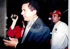 Chegada da Marcha Popular à Brasília (Brasília-DF, 07 out. 1999) [fotografia] / Fotógrafo(a) : Douglas Mansur. -- Ref.: BR-SPMST_MST-SN-CIN_AMP_001400-011218-MAC.