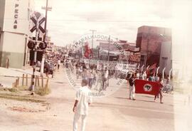 Caminhada do Pontal do Paranapanema (Presidente Prudente-SP, 24 jul. 1993) [fotografia] / Fotógrafo(a) : Bernardo Fernandes ; André Telles. -- Ref.: BR-SPMST_MST-SN-CIN_AMP_001429-011619-MAC.
