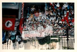 Mobilização (São Paulo-SP, 17 abr. 1988) [fotografia] / Fotógrafo(a) : Douglas Mansur. -- Ref.: BR-SPMST_MST-SN-CIN_AMP_000373-001941-AMT.