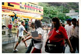 Semana Nacional de Cultura Brasileira e Reforma Agrária (Rio de Janeiro-RJ, 18 mar. 2002) [fotografia] / Fotógrafo(a) : Luciney Martins. -- Ref.: BR-SPMST_MST-SN-CIN_AMP_001813-013215-NDT.