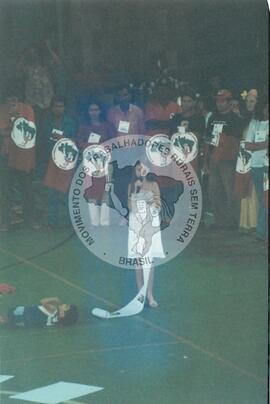 Encontro Estadual do MST, 10o (Belo Horizonte-MG, jan. 2002) [fotografia] / Fotógrafo(a) : Gildo Alves ; Pascoal August. -- Ref.: BR-SPMST_MST-SN-CIN_AMP_000932-007261-ENC.