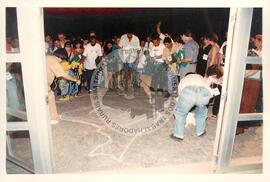 Consulta Popular (Itaci-SP, 08 dez. 1997) [fotografia] / Fotógrafo(a) : Douglas Mansur. -- Ref.: BR-SPMST_MST-SN-CIN_AMP_001955-014930-SPR.