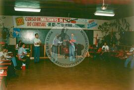 Curso de Militantes de Base do Conesul, 3o (Glória dos Dourados-MS, 02 a 05 mai.) [fotografia] / Fotógrafo(a) : Arquivo MST. -- Ref.: BR-SPMST_MST-SN-CIN_AMP_000865-006052-CUR.