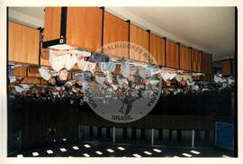 Consulta Popular (Itaci-SP, 08 dez. 1997) [fotografia] / Fotógrafo(a) : Douglas Mansur. -- Ref.: BR-SPMST_MST-SN-CIN_AMP_001952-014793-SPR.