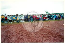 Abertura da Copa de Futebol no Pontal (Teodoro Sampaio-SP, ago. 2001) [fotografia] / Fotógrafo(a) : Leticia Barqueta. -- Ref.: BR-SPMST_MST-SN-CIN_AMP_000815-005396-CUL.