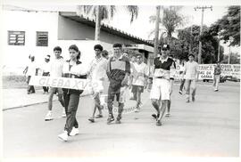 Olímpiadas da Reforma Agrária (São Paulo (Estado), 1994) [fotografia] / Fotógrafo(a) : Douglas Mansur. -- Ref.: BR-SPMST_MST-SN-CIN_AMP_000810-005311-CUL.