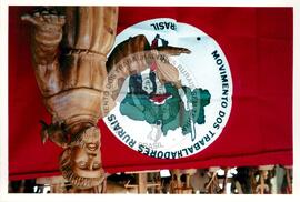 Semana Nacional de Cultura Brasileira e Reforma Agrária (Rio de Janeiro-RJ, 18 mar. 2002) [fotografia] / Fotógrafo(a) : Luciney Martins. -- Ref.: BR-SPMST_MST-SN-CIN_AMP_001820-013614-NDT.