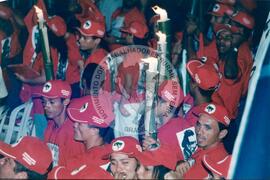 Encontro Estadual do MST, 10o (Belo Horizonte-MG, jan. 2002) [fotografia] / Fotógrafo(a) : Gildo Alves ; Pascoal August. -- Ref.: BR-SPMST_MST-SN-CIN_AMP_000932-007264-ENC.