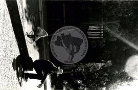 Acampados da Annoni ocupam o prédio da Assembléia Legislativa Gaúcha (Rio Grande do Sul, jun. 1986) [fotografia] / Fotógrafo(a) : Karine Emerich. -- Ref.: BR-SPMST_MST-SN-CIN_AMP_001857-014130-OCU.