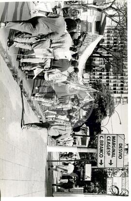 Ato do MST (São Paulo (Estado), [sem data]) [fotografia] / Fotógrafo(a) : Douglas Mansur. -- Ref.: BR-SPMST_MST-SN-CIN_AMP_000403-002332-AMT.