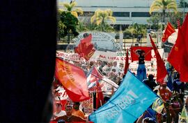 Entrega do resultado do plesbicito da ALCA atividades nacionais conjuntas (Distrito Federal (Brasil), 16 set. 2001) [fotografia] / Fotógrafo(a) : Gildo Aguiar. -- Ref.: BR-SPMST_MST-SN-CIN_AMP_000586-003320-AMT.