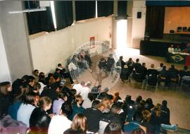 Intercâmbio de professores na Prefeitura de Salermo (Salerno (itália), mar. 2000) [fotografia] / Fotógrafo(a) : Arquivo MST. -- Ref.: BR-SPMST_MST-SN-CIN_AMP_001124-009284-RIT.