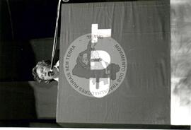 Luíza Erundina (Brasil, [sem data]) [fotografia] / Fotógrafo(a) : Douglas Mansur ; Juan Pezzuto ; Regina Vilela. -- Ref.: BR-SPMST_MST-SN-CIN_AMP_001624-012409-PER.