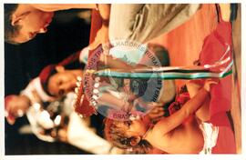 Semana Nacional de Cultura Brasileira e Reforma Agrária (Rio de Janeiro-RJ, 18 mar. 2002) [fotografia] / Fotógrafo(a) : Luciney Martins. -- Ref.: BR-SPMST_MST-SN-CIN_AMP_001812-013181-NDT.