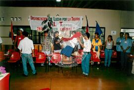 Curso de Militantes de Base do Conesul, 3o (Glória dos Dourados-MS, 02 a 05 mai.) [fotografia] / Fotógrafo(a) : Arquivo MST. -- Ref.: BR-SPMST_MST-SN-CIN_AMP_000860-005740-CUR.