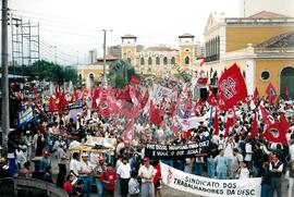 Greve Geral (São Paulo (Estado), 14 mar. 1989) [fotografia] / Fotógrafo(a) : Roberto Parizotti. -- Ref.: BR-SPMST_MST-SN-CIN_AMP_000374-001962-AMT.