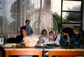 Encontro Latino Americano de Mulheres Campesinas e Indigenas (Colômbia, 28 nov. 1998) [fotografia] / Fotógrafo(a) : Vanderlita. -- Ref.: BR-SPMST_MST-SN-CIN_AMP_001103-009102-RIT.