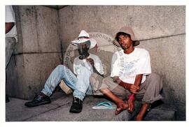 Marcha Sem Terra contra a prisão de 6 trabalhadores (São Paulo-SP, mar. 2000) [fotografia] / Fotógrafo(a) : Joaquim Duarte. -- Ref.: BR-SPMST_MST-SN-CIN_AMP_001425-011529-MAC.
