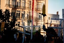 Manifestação contra Zedillo (São Francisco (EUA), [sem data]) [fotografia] / Fotógrafo(a) : Arquivo MST. -- Ref.: BR-SPMST_MST-SN-CIN_AMP_001061-008606-RIT.