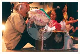 Semana Nacional de Cultura Brasileira e Reforma Agrária (Rio de Janeiro-RJ, 18 mar. 2002) [fotografia] / Fotógrafo(a) : Luciney Martins. -- Ref.: BR-SPMST_MST-SN-CIN_AMP_001813-013235-NDT.