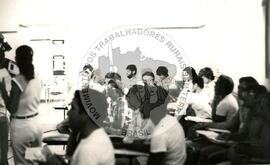 Encontro Nacional do MST, 1o (Goiás, 23 set. 1982) [fotografia] / Fotógrafo(a) : Flademir Araújo. -- Ref.: BR-SPMST_MST-SN-CIN_AMP_000963-007646-ENC.