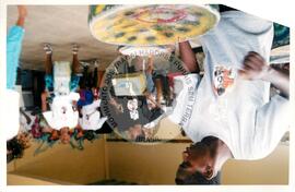 Semana Nacional de Cultura Brasileira e Reforma Agrária (Rio de Janeiro-RJ, 18 mar. 2002) [fotografia] / Fotógrafo(a) : João Laet. -- Ref.: BR-SPMST_MST-SN-CIN_AMP_001818-013515-NDT.