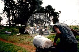 Inauguração da Rádio Comunitária (Itapeva-SP, 28 nov. 2008) [fotografia] / Fotógrafo(a) : Cláudio Foschieira. -- Ref.: BR-SPMST_MST-SN-CIN_AMP_000696-004063-ARV.