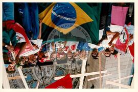 Mobilização (São Paulo-SP, 17 abr. 1988) [fotografia] / Fotógrafo(a) : Douglas Mansur. -- Ref.: BR-SPMST_MST-SN-CIN_AMP_000373-001933-AMT.