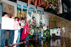 Encontro de Jovens do MST, na Ucicamp, 3o (Campinas-SP, 14 fev. 2001) [fotografia] / Fotógrafo(a) : Michelle Cafaldo. -- Ref.: BR-SPMST_MST-SN-CIN_AMP_000905-006830-ENJ.