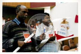 Conferência Internacional da Via Campesina, 4a (Itaci-SP, 14 jul. 2004) [fotografia] / Fotógrafo(a) : Douglas Mansur. -- Ref.: BR-SPMST_MST-SN-CIN_AMP_001164-010194-RIT.