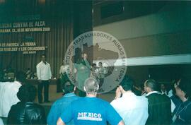 Encontro sobre a ALCA (Cuba, nov. 2001) [fotografia] / Fotógrafo(a) : Arquivo MST. -- Ref.: BR-SPMST_MST-SN-CIN_AMP_001046-008476-RIT.