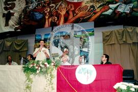 Encontro de Jovens do MST, na Ucicamp, 3o (Campinas-SP, 14 fev. 2001) [fotografia] / Fotógrafo(a) : Michelle Cafaldo. -- Ref.: BR-SPMST_MST-SN-CIN_AMP_000905-006812-ENJ.
