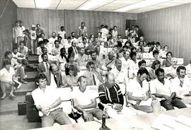 Reunião dos canavieiros ligados ao PACAL/ Lavradores do MST assistem reunião da Comissão Pró-Participação na Constituição (Distrito Federal (Brasil), jul. 1985) [fotografia] / Fotógrafo(a) : Arquivo MST ; Robson Martins. -- Ref.: BR-SPMST_MST-SN-CIN_AMP_000621-003506-ARV.
