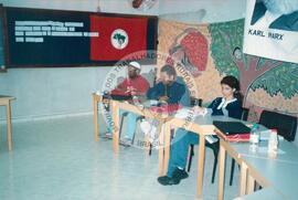 Reunião do Coletivo Nacional de Comunicação (São Paulo-SP, jul. 2001) [fotografia] / Fotógrafo(a) : Letícia Barqueta. -- Ref.: BR-SPMST_MST-SN-CIN_AMP_001940-014612-ACS.