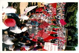 Inauguração do Monumento em homenagem a Antônio Tavares Pereira (Curitiba-PR, 01 mai. 2001) [fotografia] / Fotógrafo(a) : Douglas Mansur. -- Ref.: BR-SPMST_MST-SN-CIN_AMP_001025-007977-ELF.