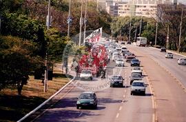 Entrega do resultado do plesbicito da ALCA atividades nacionais conjuntas (Distrito Federal (Brasil), 16 set. 2001) [fotografia] / Fotógrafo(a) : Gildo Aguiar. -- Ref.: BR-SPMST_MST-SN-CIN_AMP_000587-003340-AMT.